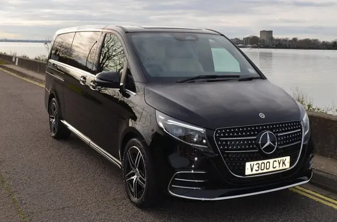 Traslado privado de Southampton al aeropuerto de Heathrow