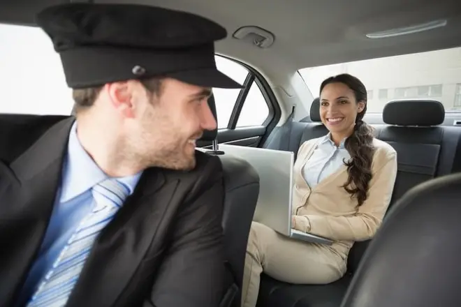 Pasikudah to Colombo private transfer: Air-conditioned vehicle