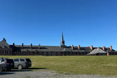 Fortezza di Louisbourg con guida privata e ricostruzioni autentiche