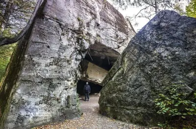 Wolf's Lair e santuario di Swieta Lipka da Varsavia con pranzo