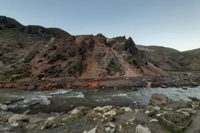 Campanario hot springs hiking tour: Private transport & guide