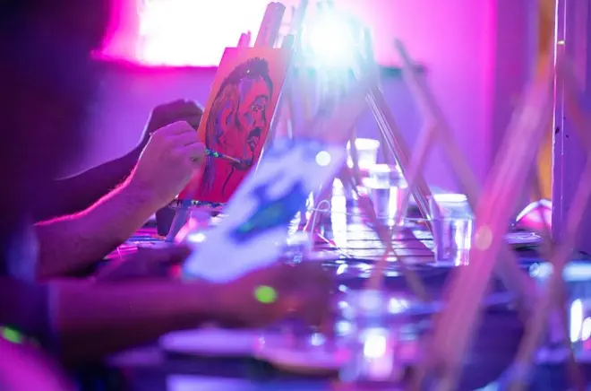 Mal was du willst: Open Studio Sip and Paint in Baltimore