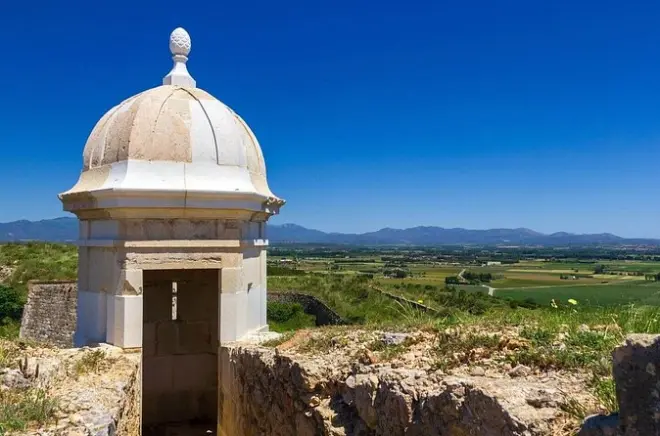 Figueres visite à pied : Théâtre-musée Dalí et coins cachés