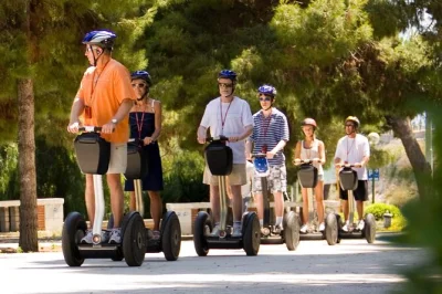Entdecken sie cagliaris altstadt und den flamingo-park molentargius bei einer geführten tour. erleben sie castello, römische ruinen und die rosa flamingos. jetzt ihren platz sichern!