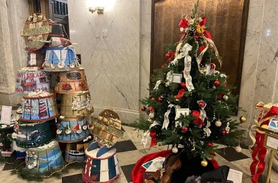 Annapolis Walking Tour: Colonial & State House Christmas