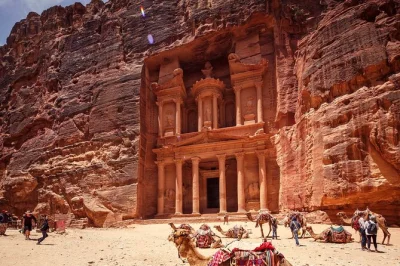 Visit petra from aqaba with private transport, local guide insights, and flexible pickup. explore ancient wonders and return comfortably. book now.