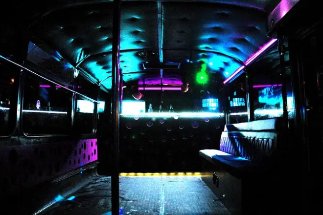 Partybus & Club-Eintritt in Danzig: Eigene Musik mitbringen