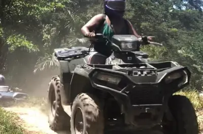 ATV-Fahren in Ocho Rios: Schlammige Trails & Schwimmen am Wasserfall