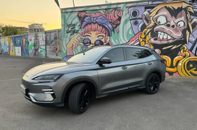 Trasferimento privato da Bukhara a Samarkand: SUV con acqua e WiFi