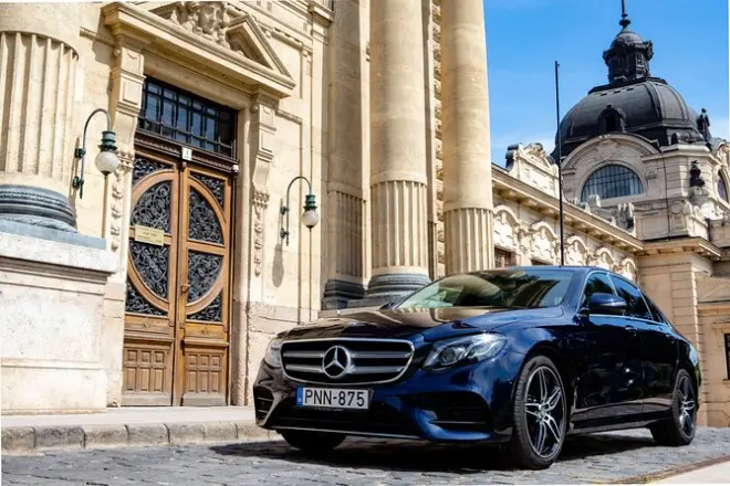 Transfer von Budapest nach Debrecen: Privates Auto, 2 Stunden