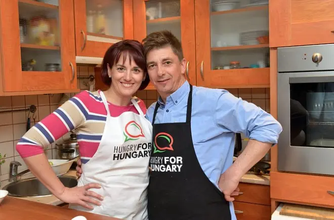 Budapest cena: Prueba pálinka, cultura y comida casera
