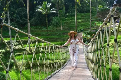 Ubud Ganztagestour: Privater Guide zu Reisterrassen & Wasserfällen