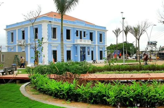Downtown Barranquilla walking tour: Culture and Caribbean flavors