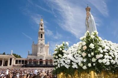 Visita il santuario di fatima, le tombe dei pastorelli e la casa di suor lúcia in un tour privato di mezza giornata con ritiro in hotel. prenota subito.