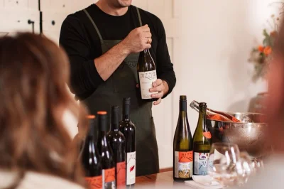 King valley, pizzini wines, degustação privada de vinhos italianos envelhecidos, tábua de petiscos italiana, experiência autêntica em victoria.