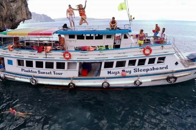 Maya Bay Sleep Aboard Tour: Night Swimming with Plankton