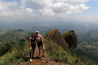 Pico de la Pava: Gipfelblick an der Dreistaatengrenze erleben