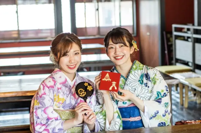Laboratorio di foglia d'oro a Kanazawa: Crea il tuo ricordo