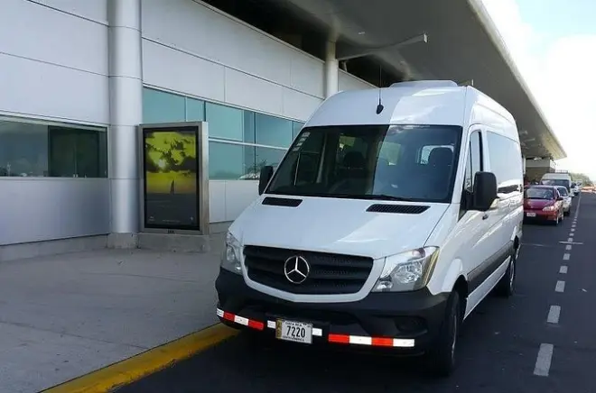 Liberia Airport to Riu Guanacaste Transfer: Private Van