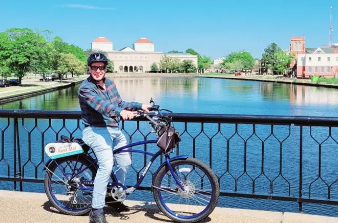 8 Stunden E-Bike-Verleih in Norfolk: Elizabeth River Trail
