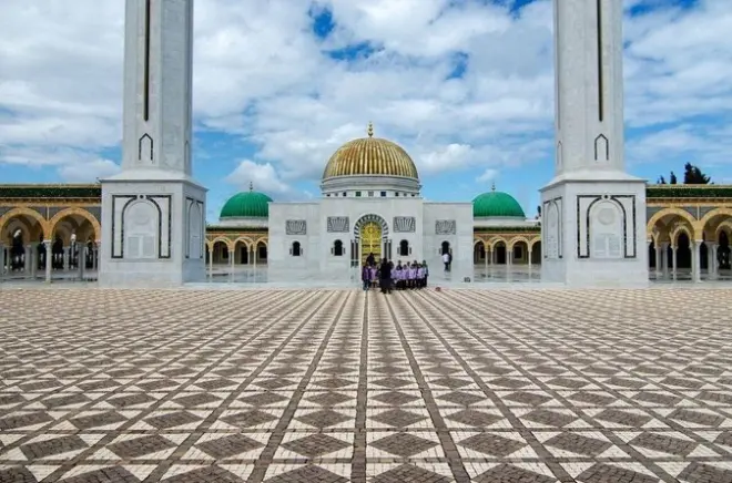 Monastir meio dia: Medina, ribat e mausoléu Bourguiba
