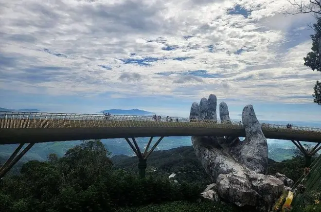 Tour al Golden Bridge da Da Nang: Guida privata, funivia e pranzo