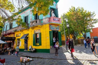 Explore buenos aires com um city tour guiado, conheça la boca, caminito, recoleta e aproveite um cruzeiro pelo rio de la boca até puerto madero. reserve seu lugar agora.