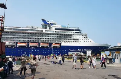 Hue et la rivière des Parfums, escale au port de Chan May