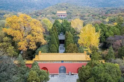 Nanjing Highlights Privattour: Mausoleum & Grabstätte