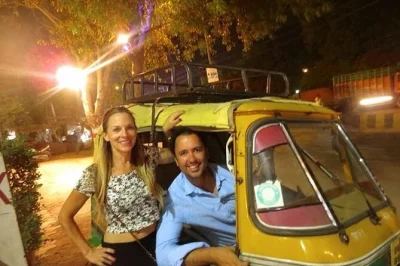 Erlebe agra im tuk tuk zum taj mahal und agra fort mit lokalem guide. inklusive abholung, spannende geschichten und flexible zeiten. jetzt buchen!