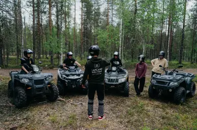 Rovaniemi : Cinq heures de quad sur les sentiers arctiques