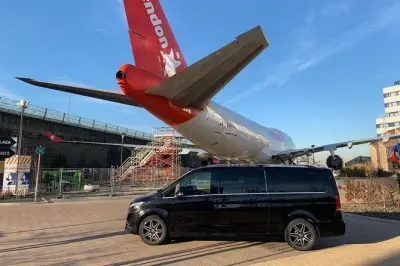 Amsterdam to Schiphol Airport Transfer: Private Car Service