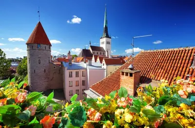 Private Tour Tallinn: Altstadt, Kadriorg & Pirita mit Guide
