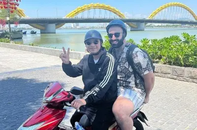 Tour de moto em Da Nang: Ponte do dragão, mercados e comida local