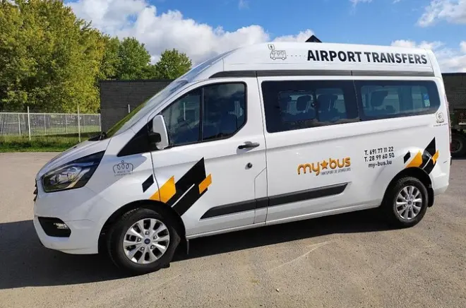 Trasferimento dall’aeroporto a Lussemburgo città: Minibus privato