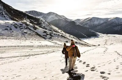 Tour de 5 dias no Quirguistão: Issyk Kul, esqui em Karakol e yurt