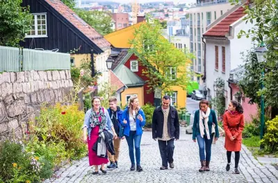 Grünerløkka Private Walking Tour: Oslo's Artist District