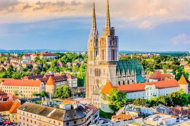 Privater Transfer von Wien nach Zagreb mit Sightseeing-Stopp