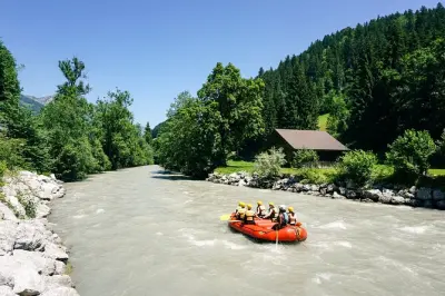 Interlaken: Rafting en el río Simme clase II-III y bebida gratis