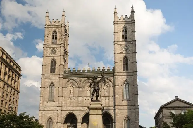 Basilica Notre-Dame Montreal tour privado: Sin fila