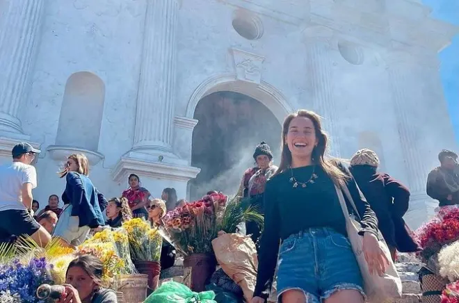 Chichicastenango Day Trip: Market, Church & Ceremony