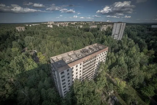 Chernobyl Exclusion Zone 1-day tour from Kiev with permits