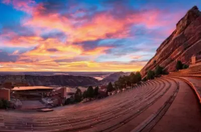 Red Rocks Amphitheatre Sunrise Tour: Hiking & Museum Visit