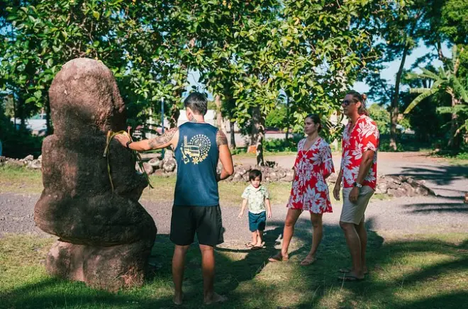 Tahiti costa ovest con guida locale Tainui: Mezza giornata