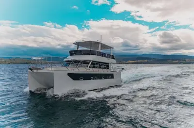 Plongée à Hobart : Charter yacht pêche, plongée et barbecue