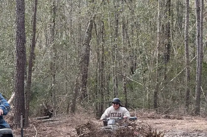 Aventure quad guidée de 45 min près de Dallas en tout-terrain