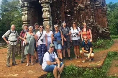 Santuario di My Son e Hoi An da Chan May: Tour privato con pranzo