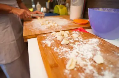 Clase de pasta y tiramisú en Cava de' Tirreni: Cocina 2 platos