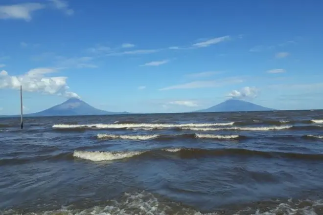 Ometepe Island saindo de Granada: Vulcões, lagoa e praias