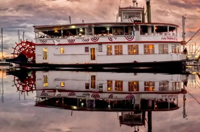 Dîner et musique sur la rivière Halifax à Daytona Beach